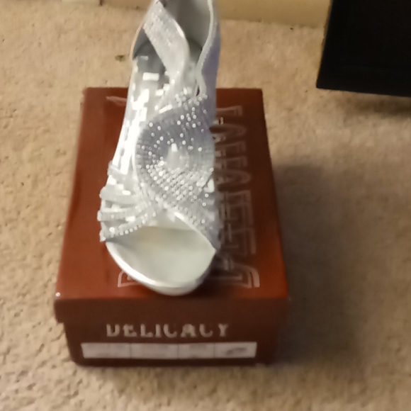 Delicacy Shoes - Shoes sandals